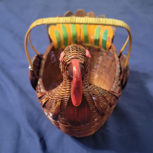 Vintage Wicker Rattan Turkey Basket Thanksgiving Decor Center Piece - Picture 3 of 6